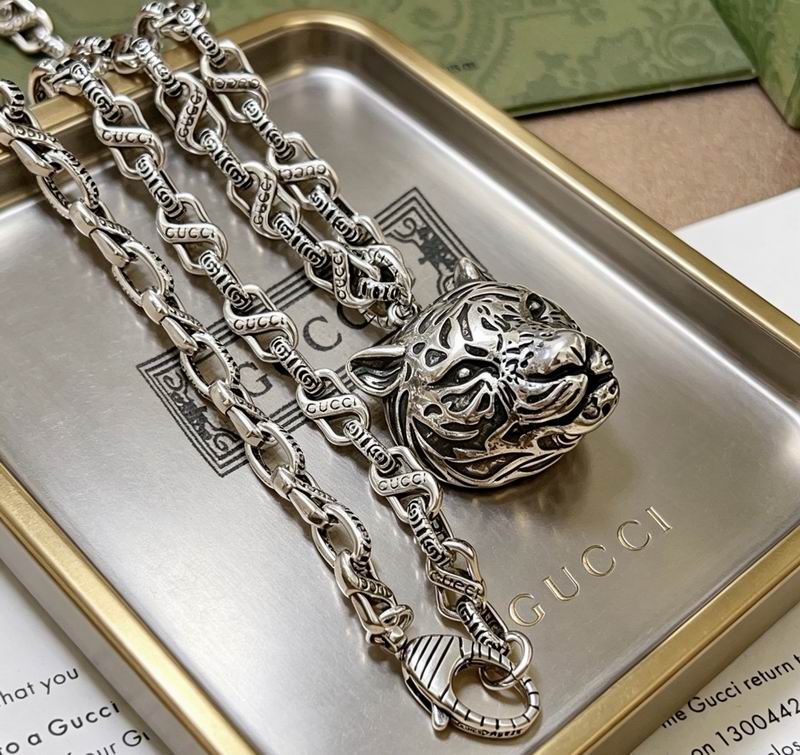 Gucci Necklace 06yxs03
